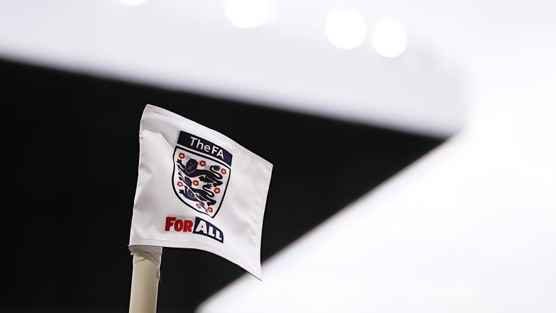 保护球员安全，英足总禁英格兰低级别联赛球场实墙